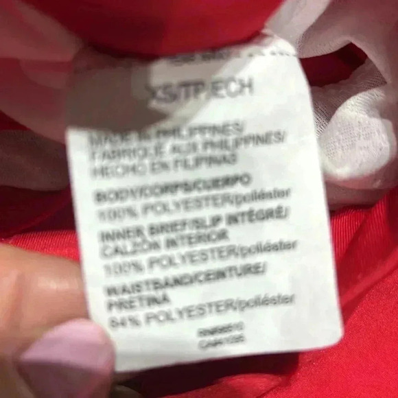 Under Armour Fly By 2.0 loose fit,panty lined,elastic drawstring,mesh panel - Picture 8 of 10